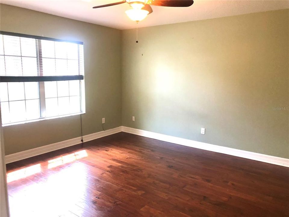 В аренду: $1,900 (3 спален, 2 ванн, 1733 Квадратных фут)