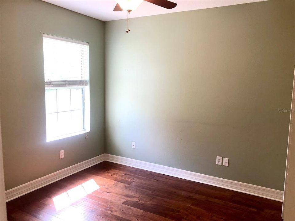 В аренду: $1,900 (3 спален, 2 ванн, 1733 Квадратных фут)