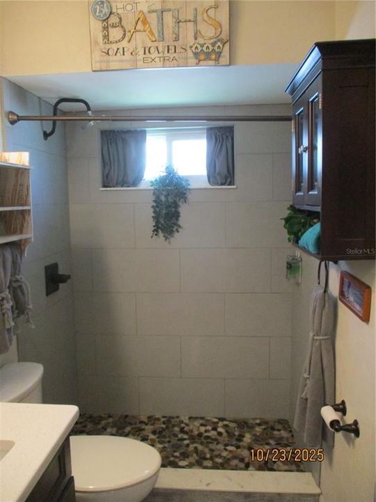 Active With Contract: $276,900 (2 beds, 2 baths, 1216 Square Feet)