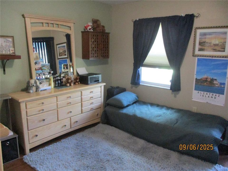 Active With Contract: $276,900 (2 beds, 2 baths, 1216 Square Feet)