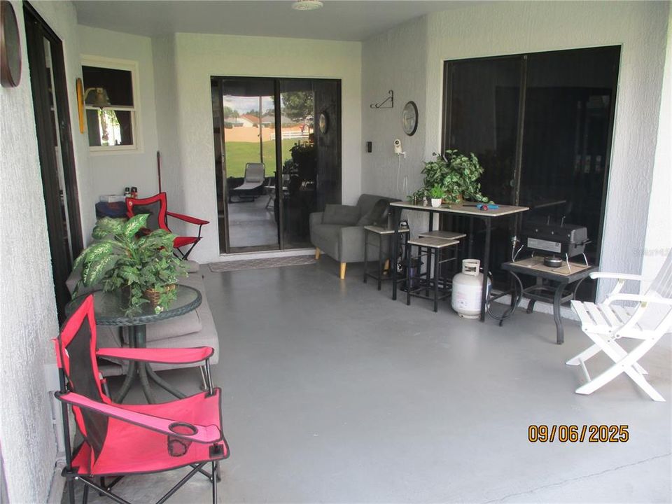 Active With Contract: $276,900 (2 beds, 2 baths, 1216 Square Feet)