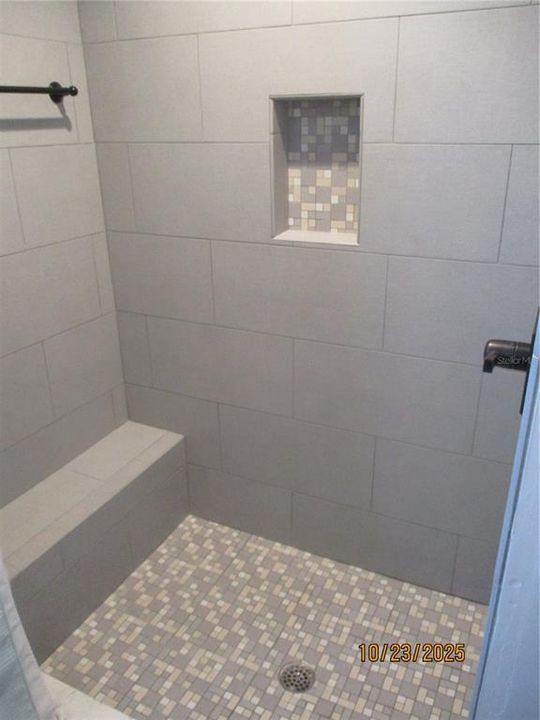 Active With Contract: $276,900 (2 beds, 2 baths, 1216 Square Feet)