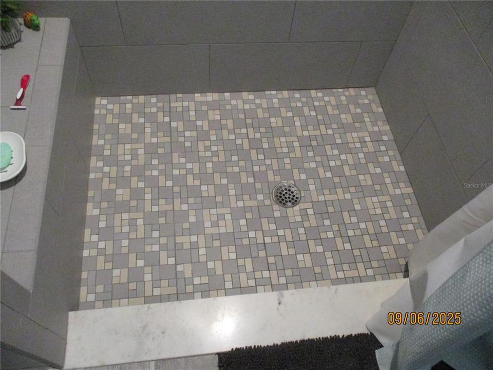 Active With Contract: $276,900 (2 beds, 2 baths, 1216 Square Feet)