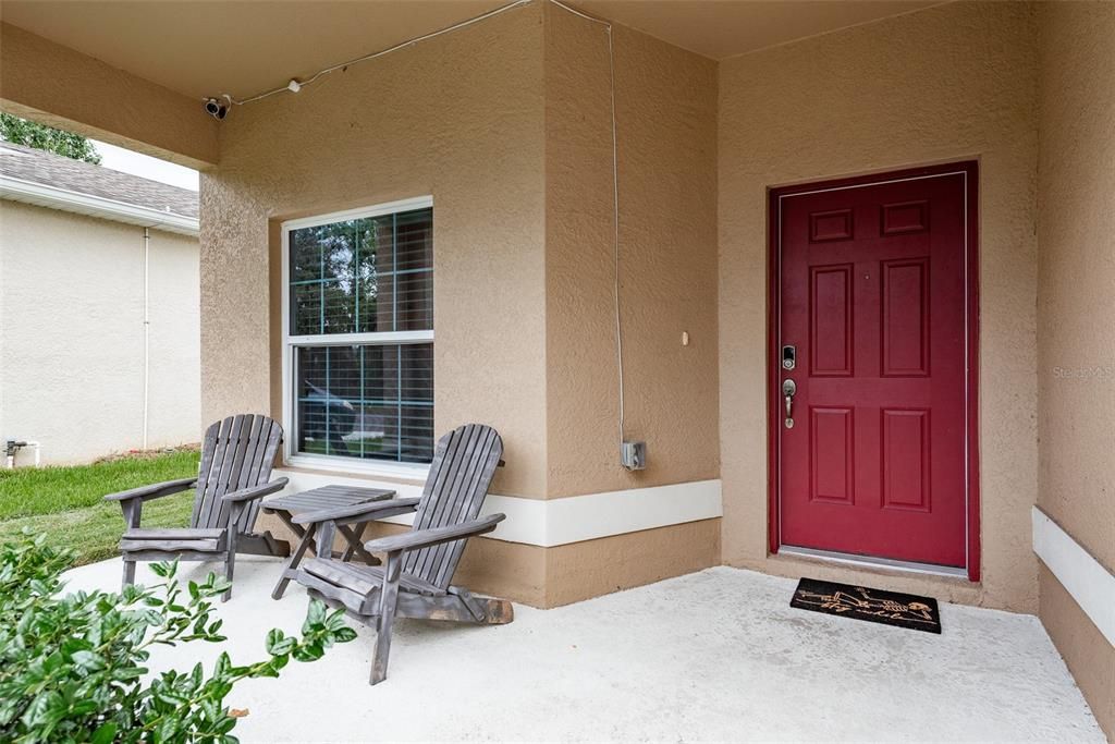 Active With Contract: $319,000 (3 beds, 2 baths, 1413 Square Feet)