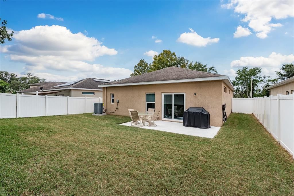 Active With Contract: $319,000 (3 beds, 2 baths, 1413 Square Feet)