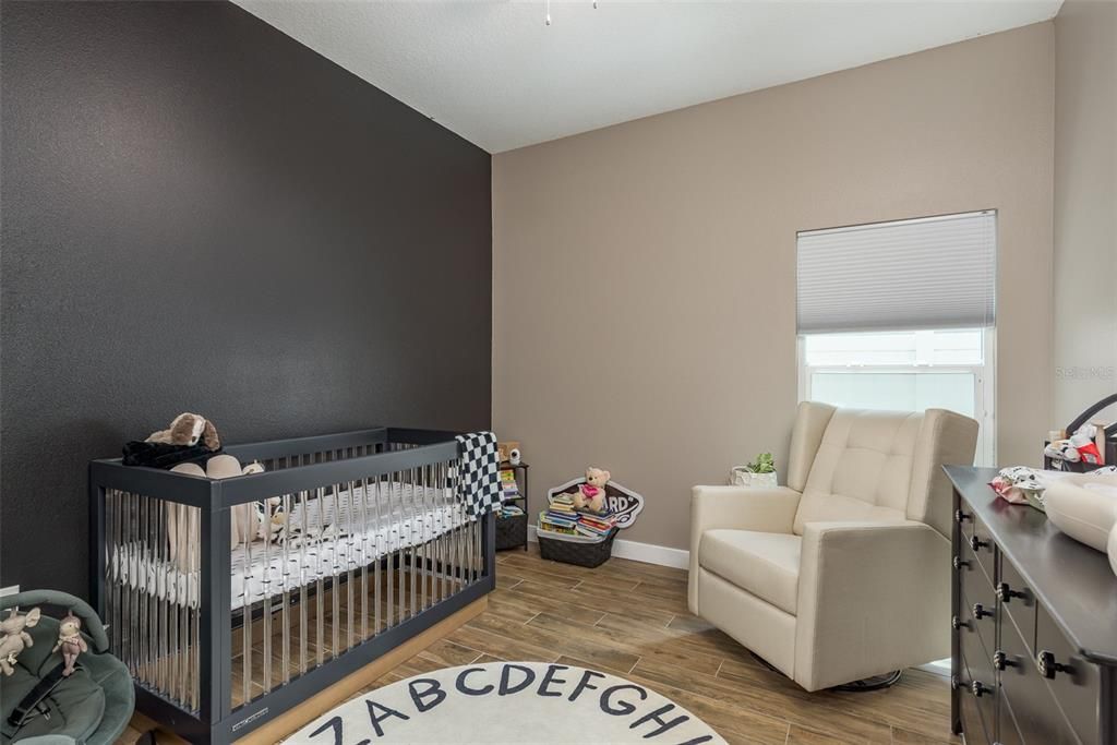 Active With Contract: $319,000 (3 beds, 2 baths, 1413 Square Feet)