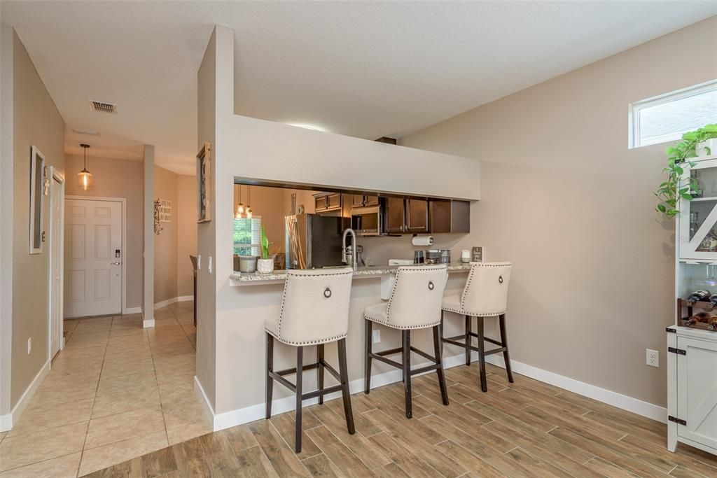 Active With Contract: $319,000 (3 beds, 2 baths, 1413 Square Feet)