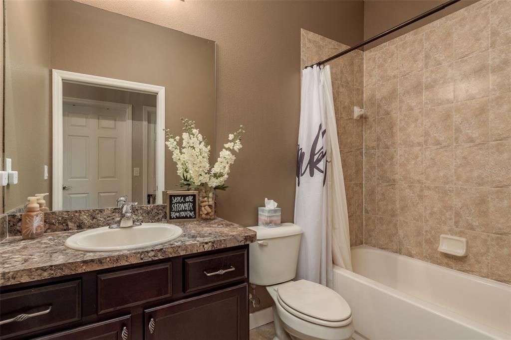 Active With Contract: $319,000 (3 beds, 2 baths, 1413 Square Feet)