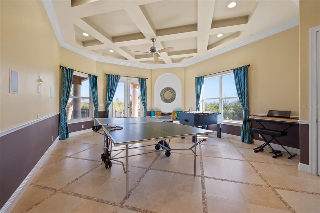 На продажу: $1,650,000 (4 спален, 4 ванн, 5260 Квадратных фут)