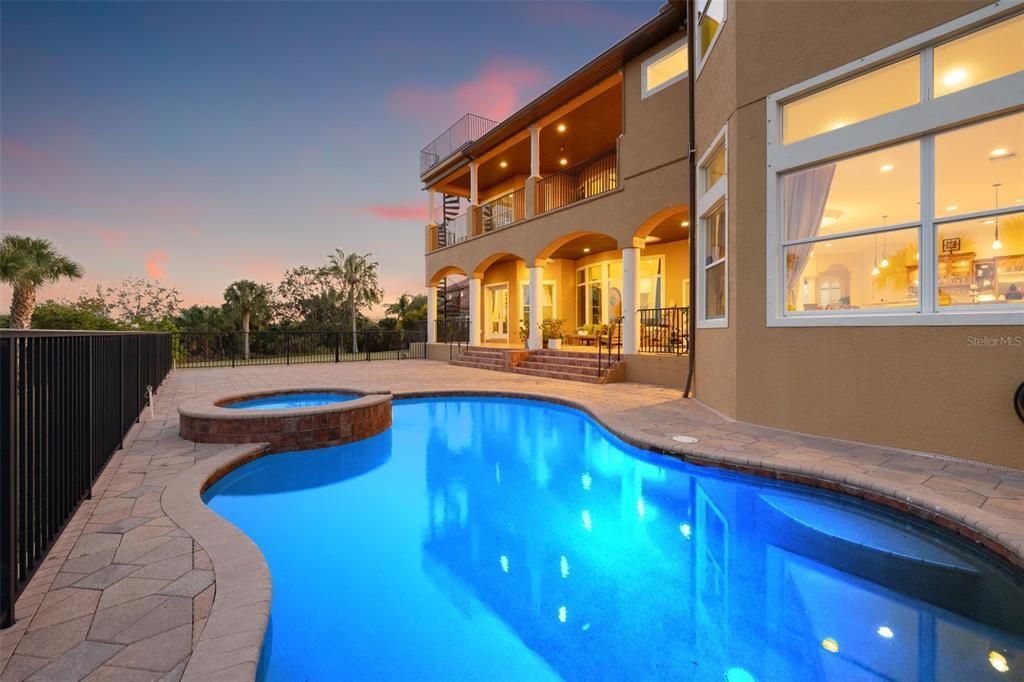 На продажу: $1,650,000 (4 спален, 4 ванн, 5260 Квадратных фут)