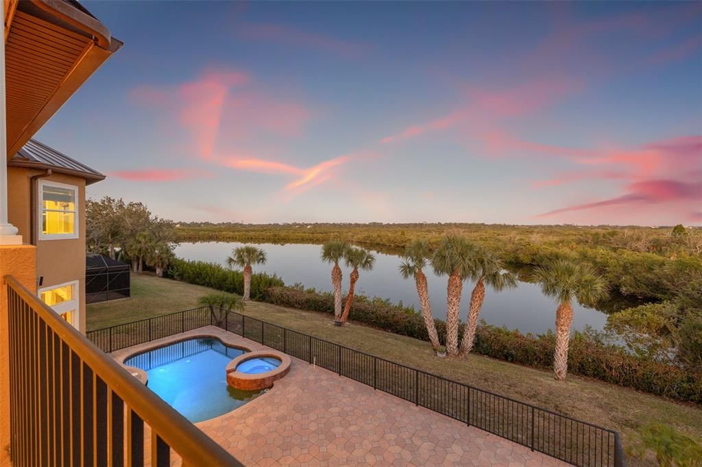 На продажу: $1,650,000 (4 спален, 4 ванн, 5260 Квадратных фут)