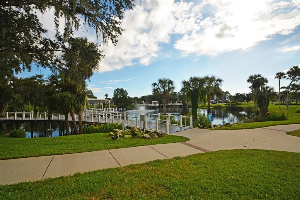 На продажу: $125,000 (2 спален, 1 ванн, 948 Квадратных фут)