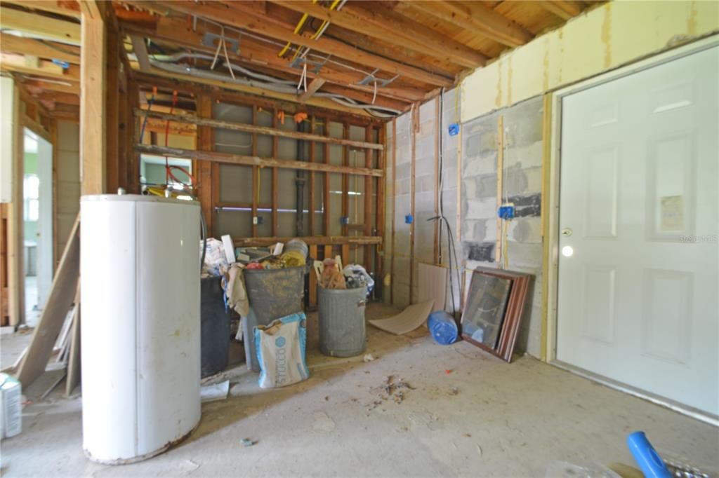 На продажу: $125,000 (2 спален, 1 ванн, 948 Квадратных фут)