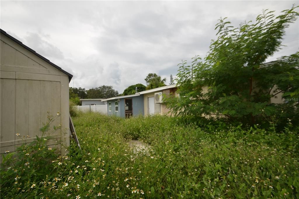 На продажу: $125,000 (2 спален, 1 ванн, 948 Квадратных фут)