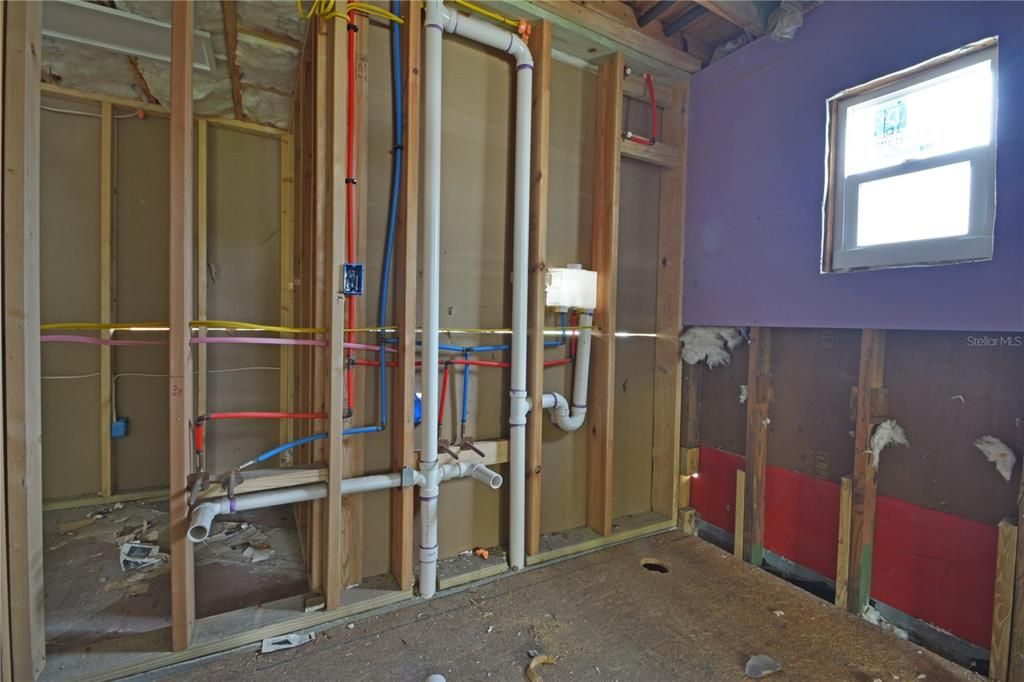 На продажу: $125,000 (2 спален, 1 ванн, 948 Квадратных фут)