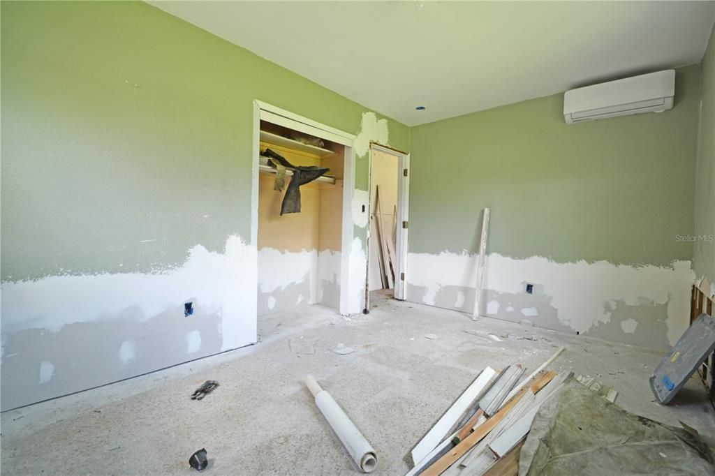 На продажу: $125,000 (2 спален, 1 ванн, 948 Квадратных фут)