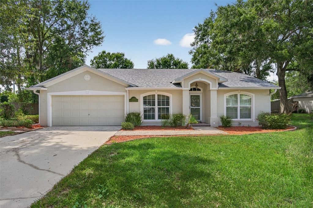 Под контрактом: $330,000 (3 спален, 2 ванн, 1506 Квадратных фут)