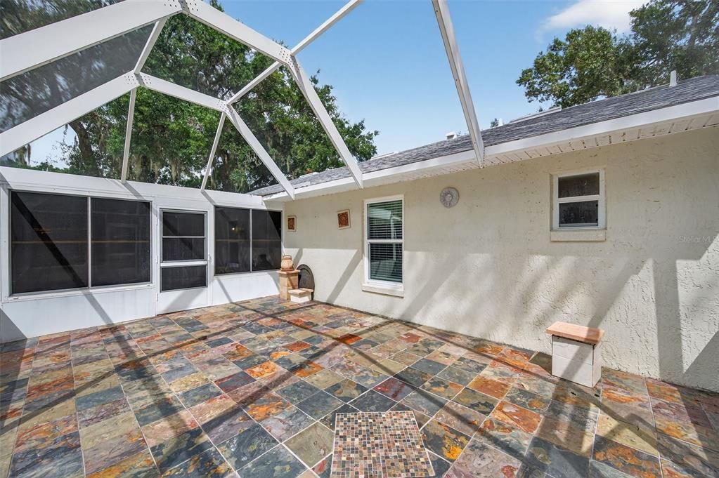 Под контрактом: $330,000 (3 спален, 2 ванн, 1506 Квадратных фут)