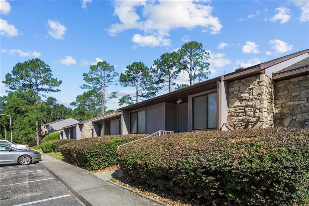 待售: $225,000 (2 贝兹, 2 浴室, 1185 平方英尺)