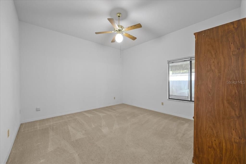 待售: $225,000 (2 贝兹, 2 浴室, 1185 平方英尺)