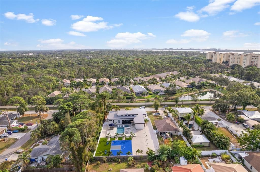 Active With Contract: $1,735,000 (3 beds, 3 baths, 2718 Square Feet)