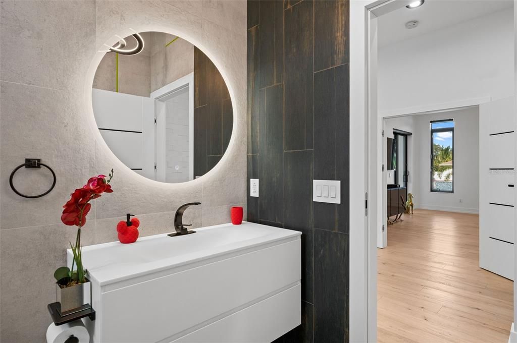 Active With Contract: $1,735,000 (3 beds, 3 baths, 2718 Square Feet)