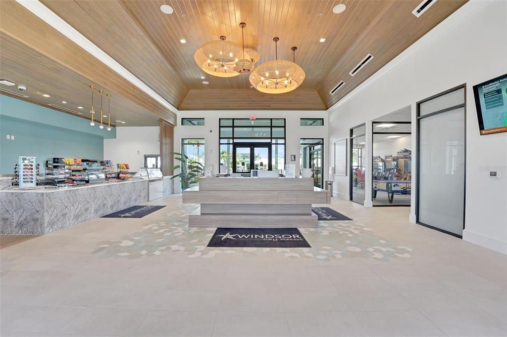 待售: $925,000 (8 贝兹, 6 浴室, 4034 平方英尺)