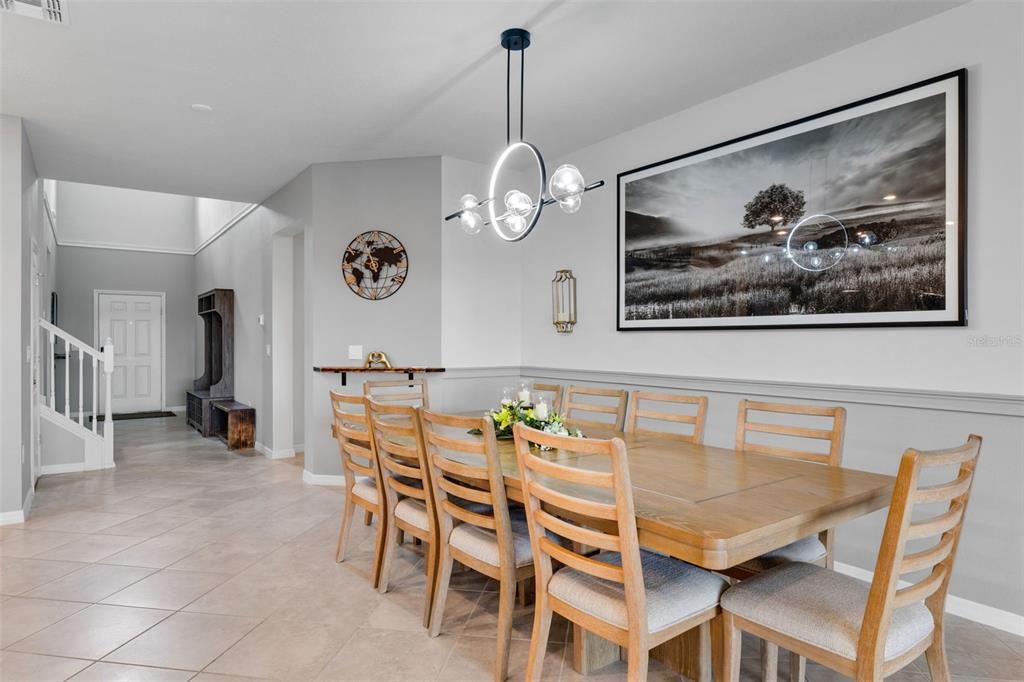 待售: $925,000 (8 贝兹, 6 浴室, 4034 平方英尺)