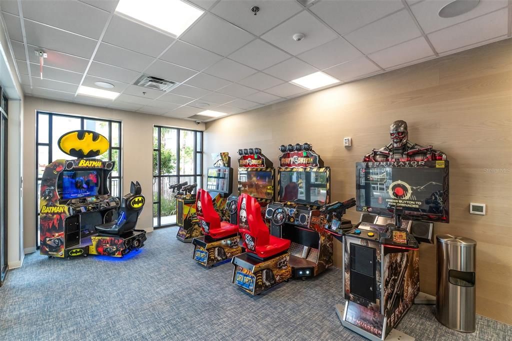 待售: $925,000 (8 贝兹, 6 浴室, 4034 平方英尺)