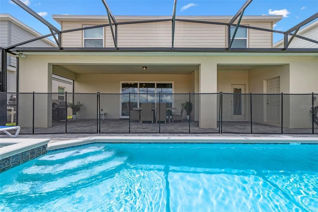 待售: $925,000 (8 贝兹, 6 浴室, 4034 平方英尺)