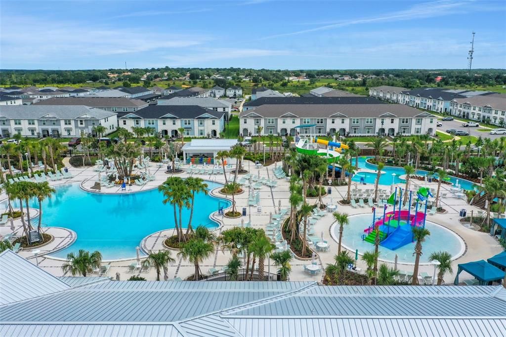 待售: $925,000 (8 贝兹, 6 浴室, 4034 平方英尺)