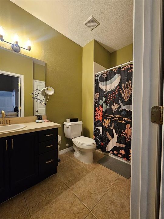 En Venta: $318,900 (2 camas, 2 baños, 1558 Pies cuadrados)