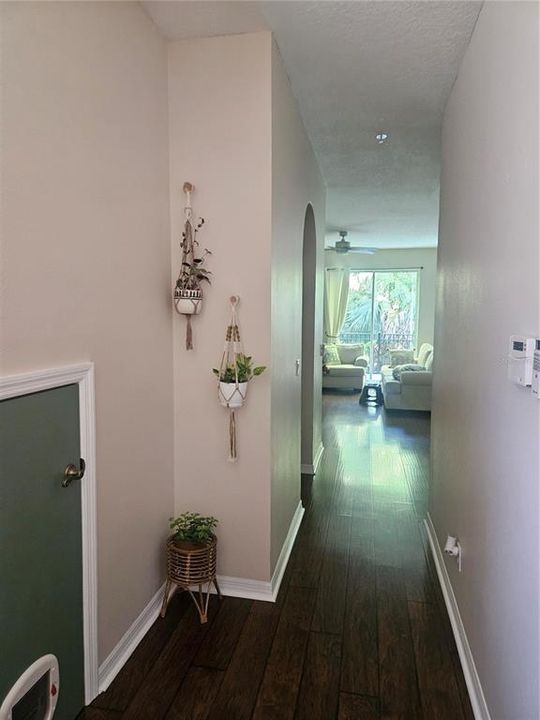 En Venta: $318,900 (2 camas, 2 baños, 1558 Pies cuadrados)