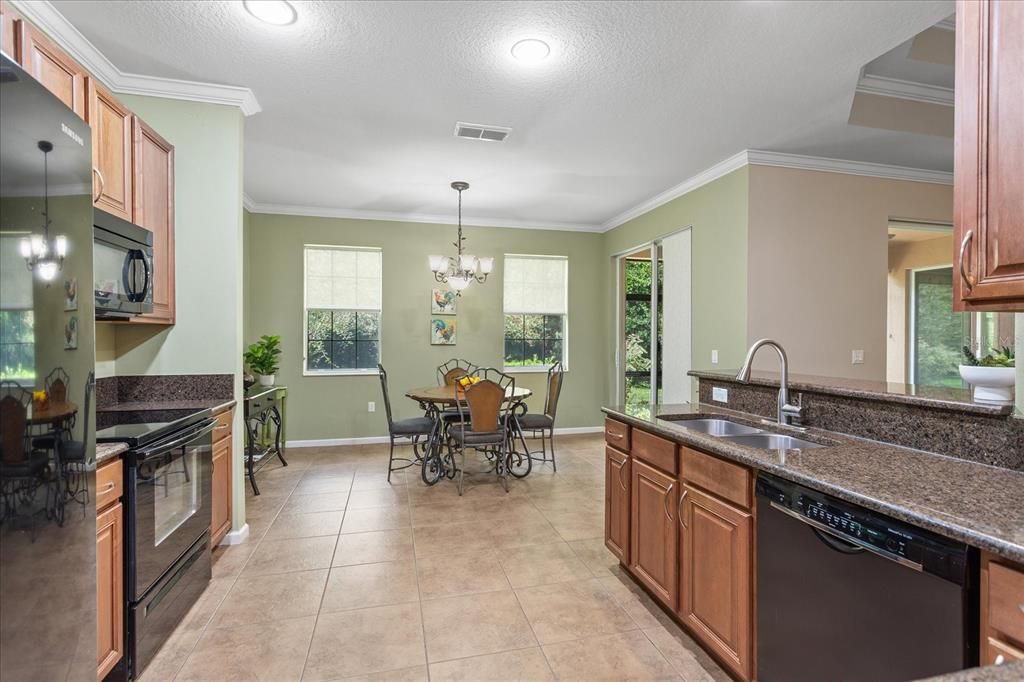 На продажу: $520,000 (3 спален, 2 ванн, 2017 Квадратных фут)