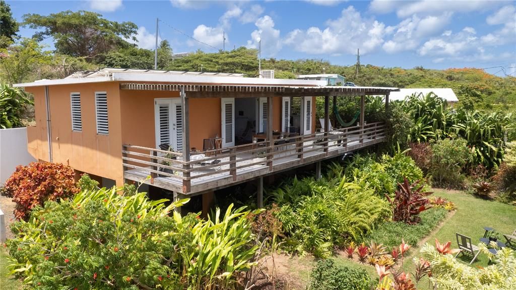 For Sale: $595,000 (2 beds, 2 baths, 1400 Square Feet)