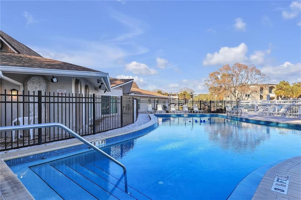 На продажу: $114,000 (1 спален, 1 ванн, 800 Квадратных фут)