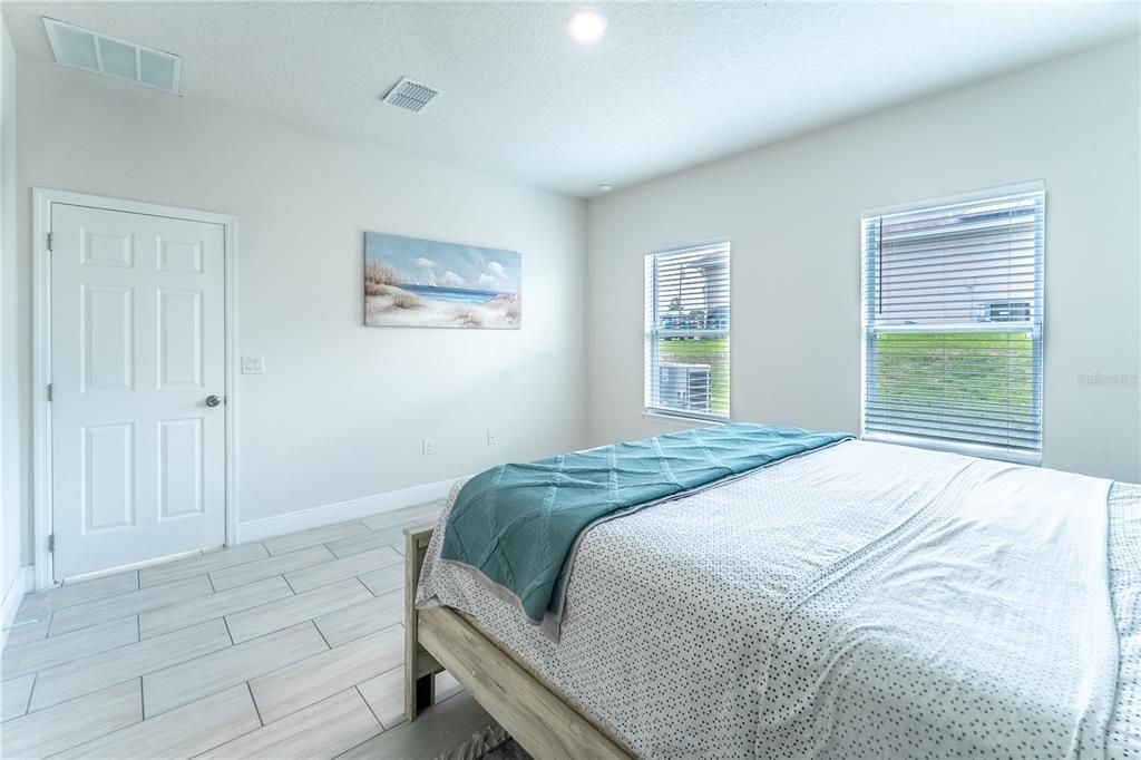 Active With Contract: $280,000 (4 beds, 2 baths, 1758 Square Feet)