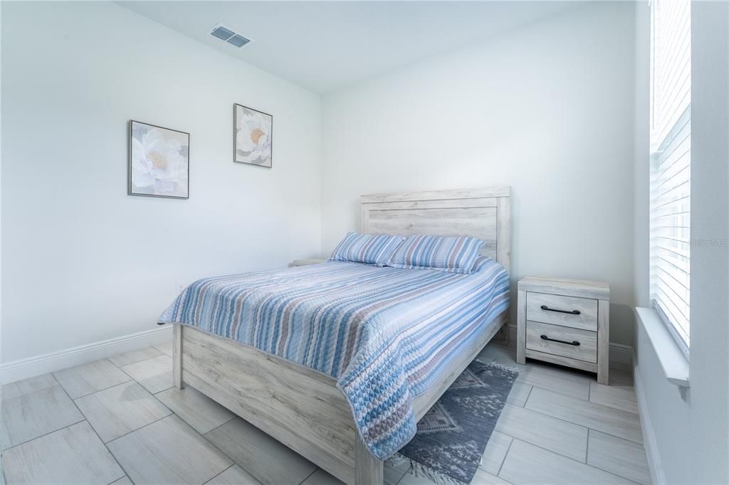 Active With Contract: $280,000 (4 beds, 2 baths, 1758 Square Feet)