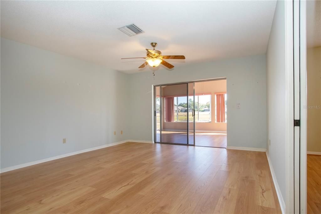 На продажу: $285,000 (2 спален, 2 ванн, 1756 Квадратных фут)