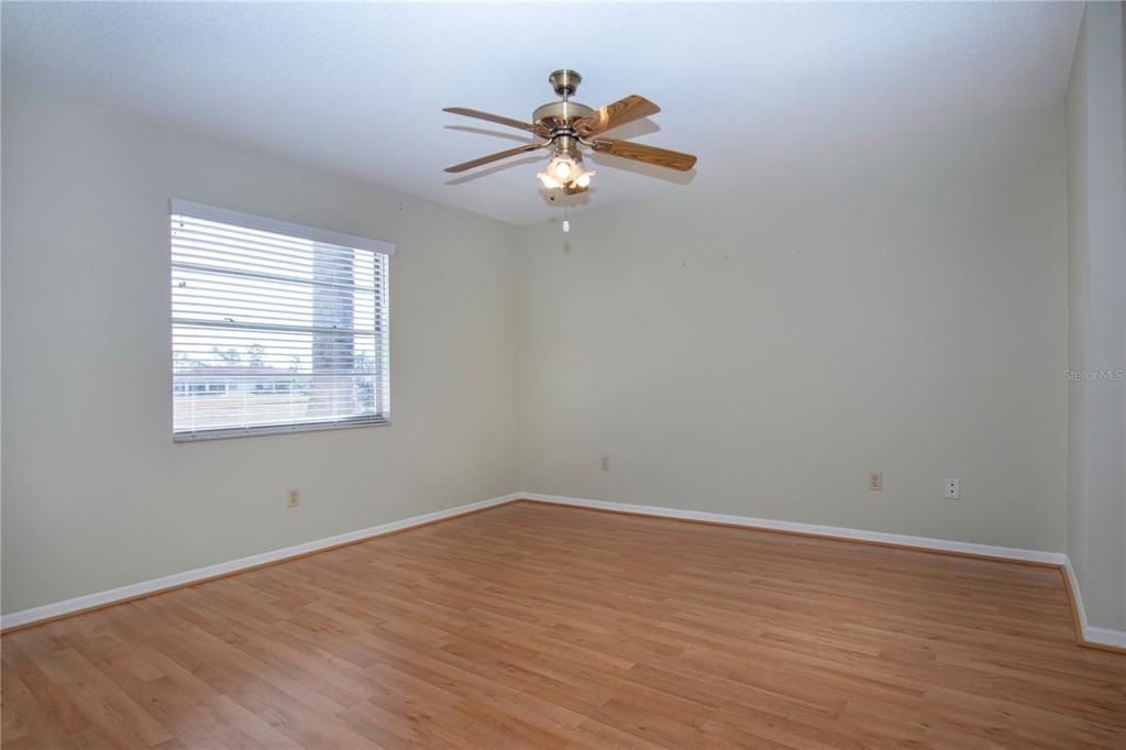 На продажу: $285,000 (2 спален, 2 ванн, 1756 Квадратных фут)