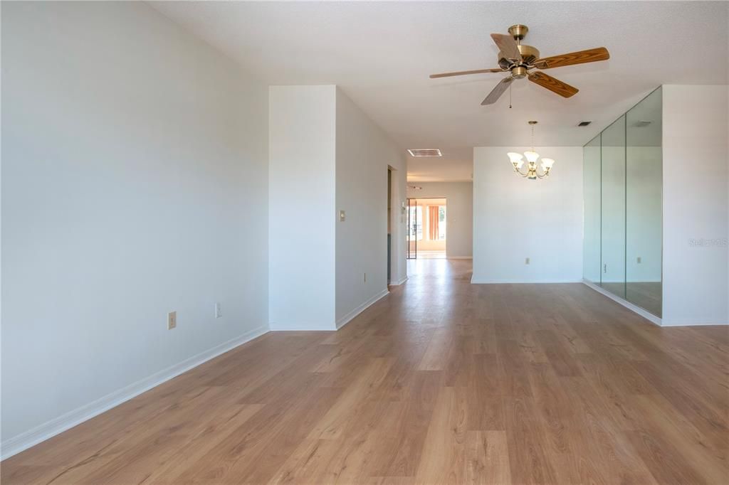 На продажу: $285,000 (2 спален, 2 ванн, 1756 Квадратных фут)