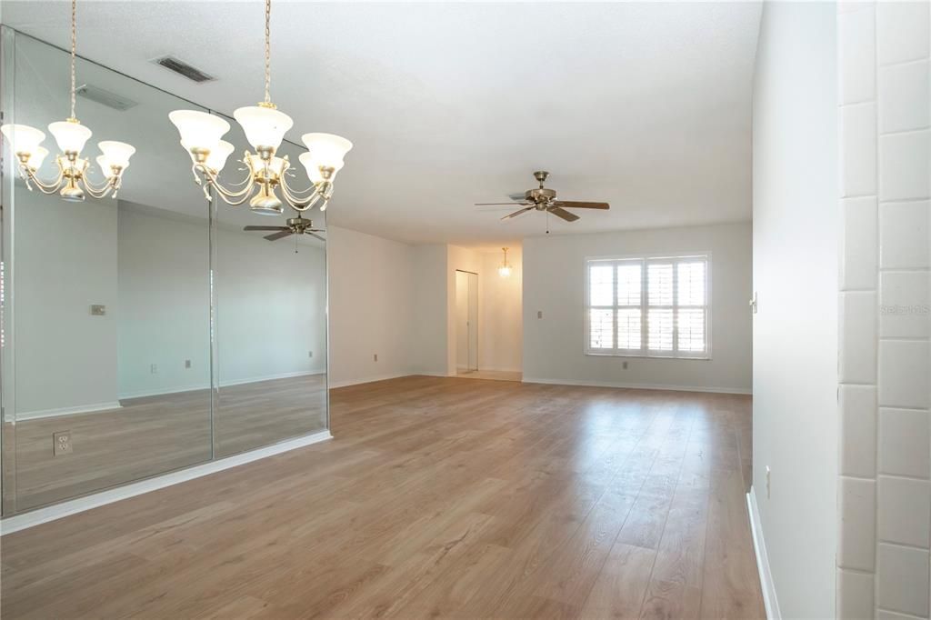 На продажу: $285,000 (2 спален, 2 ванн, 1756 Квадратных фут)