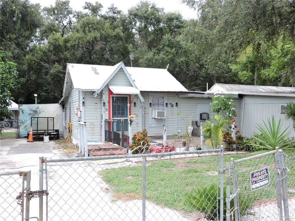 Activo con contrato: $249,900 (9 camas, 0 baños, 1160 Pies cuadrados)