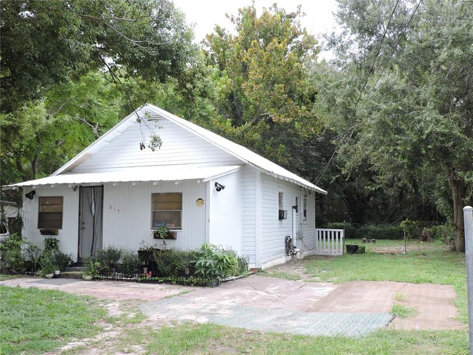 Activo con contrato: $249,900 (9 camas, 0 baños, 1160 Pies cuadrados)