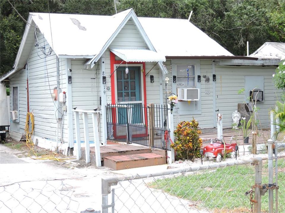 Activo con contrato: $249,900 (9 camas, 0 baños, 1160 Pies cuadrados)