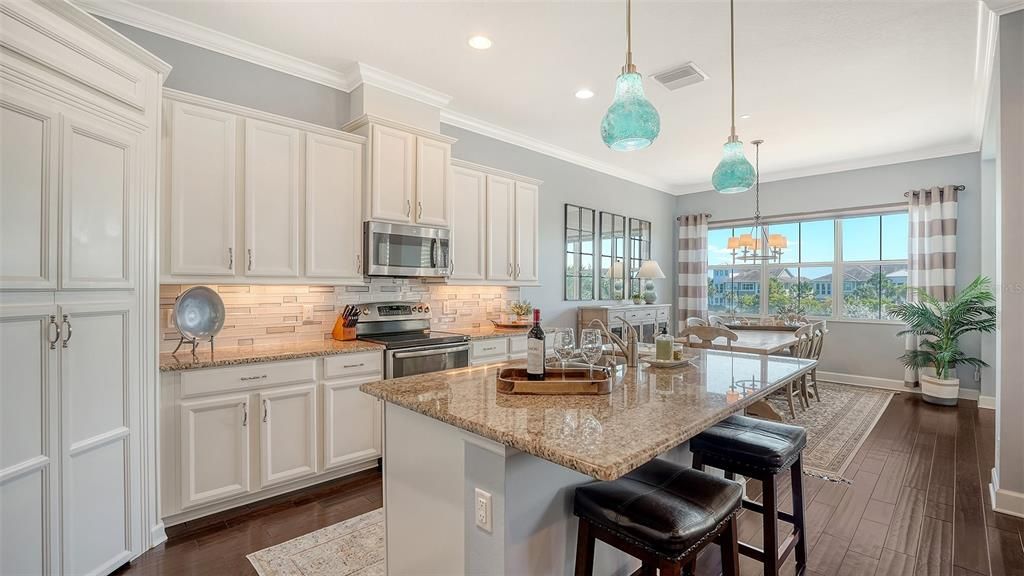 For Sale: $790,000 (2 beds, 2 baths, 2002 Square Feet)