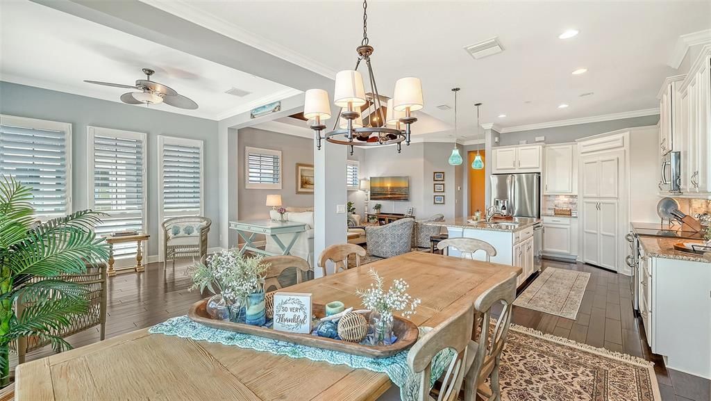 For Sale: $790,000 (2 beds, 2 baths, 2002 Square Feet)