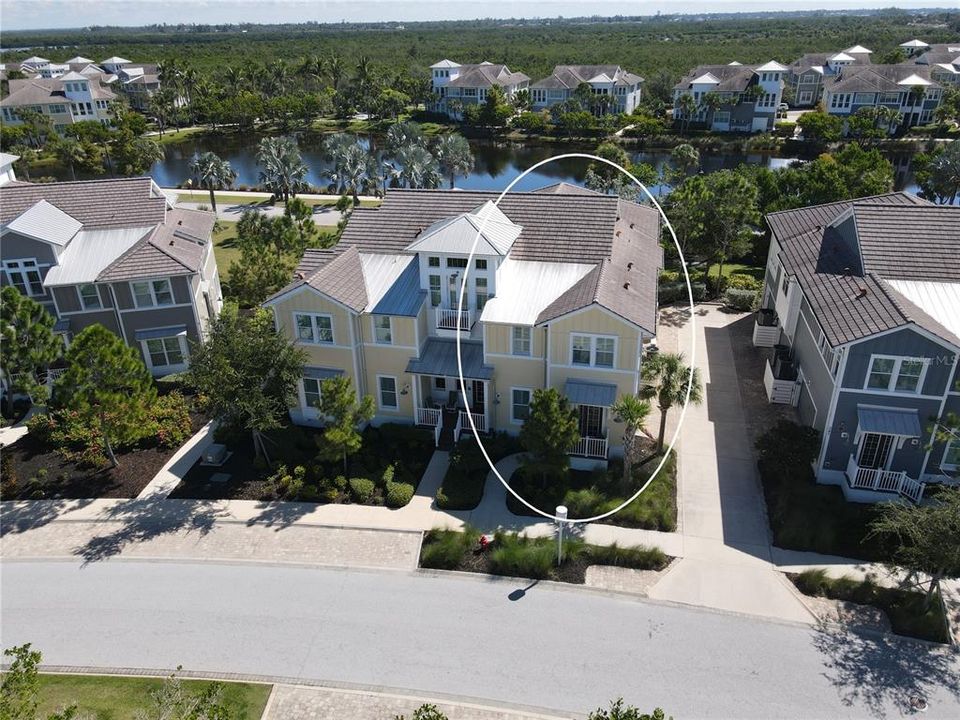 For Sale: $790,000 (2 beds, 2 baths, 2002 Square Feet)