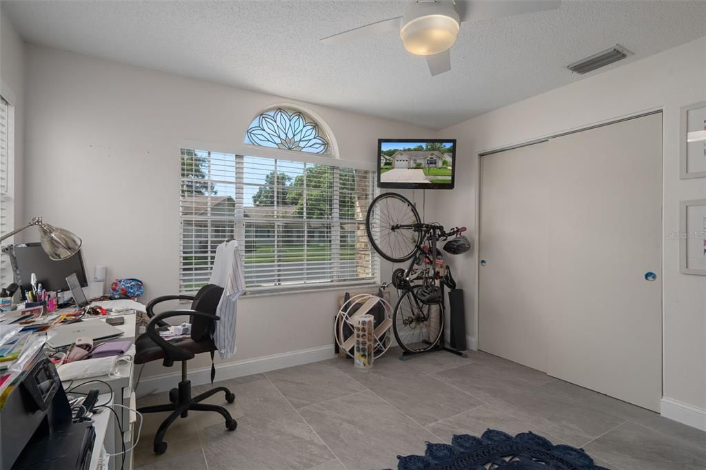 Под контрактом: $238,900 (2 спален, 2 ванн, 1364 Квадратных фут)