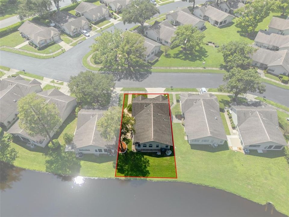 Под контрактом: $238,900 (2 спален, 2 ванн, 1364 Квадратных фут)